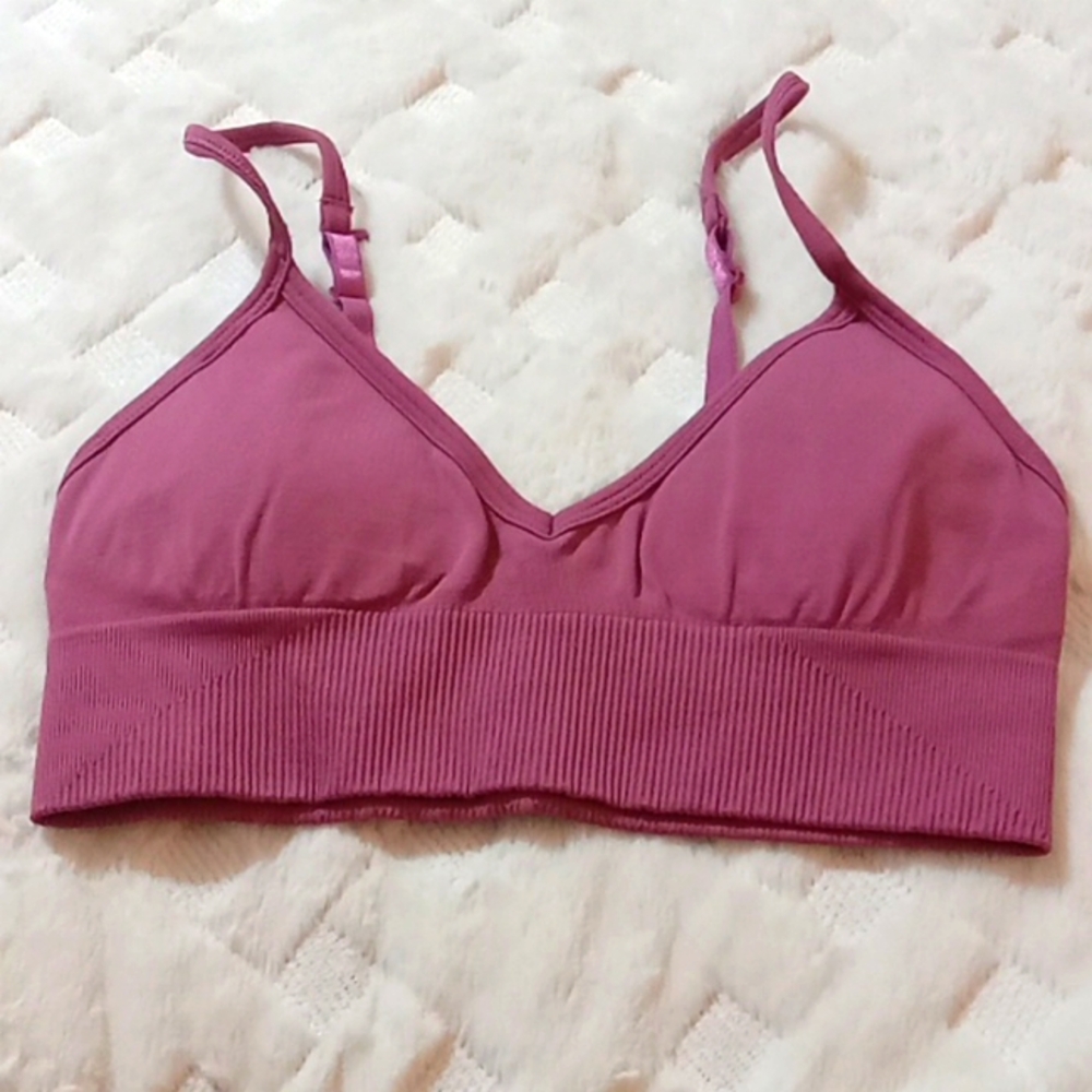 lululemon women's sports bra
